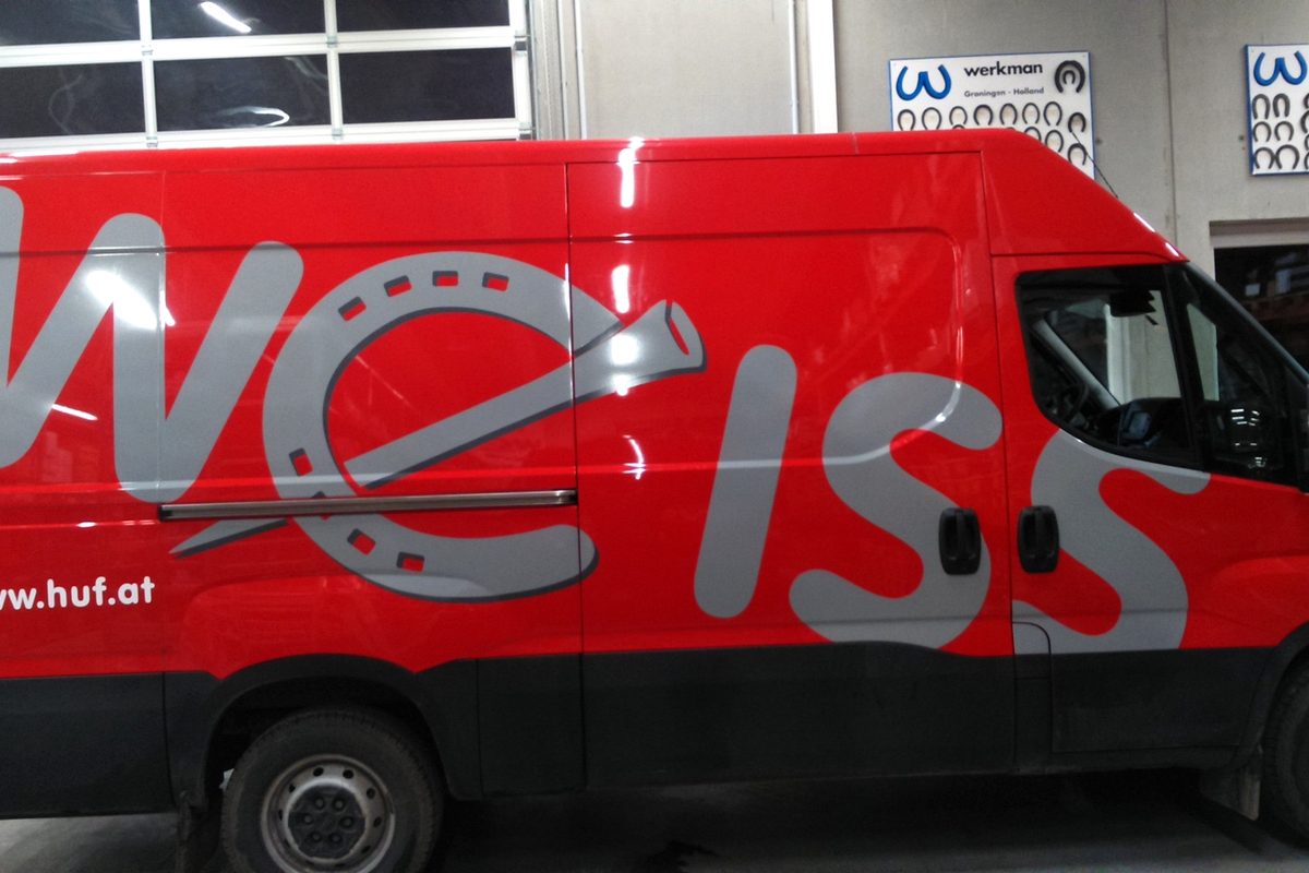 Weiss Transporterbeschriftung